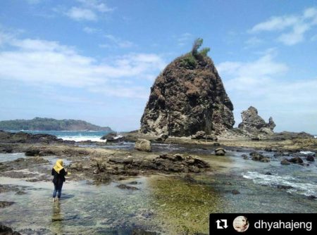 Pantai Watu Lumbung