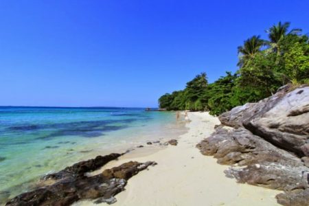 Pantai Batu Topeng