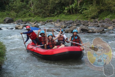 Paket Rafting Sungai Elo