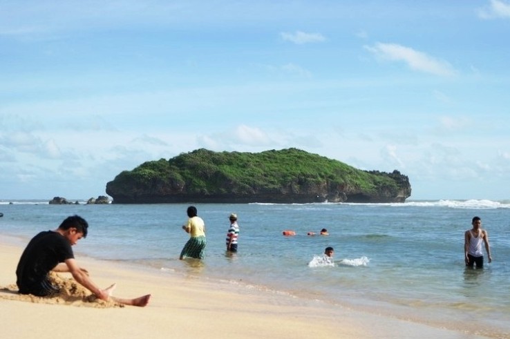 5 Pantai Rekomen di Gunung Kidul