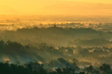 Berburu Sunrise di Punthuk Setumbu, Magelang