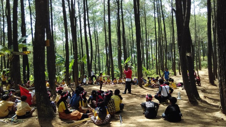 Berlibur ke Hitan Pinus Puncak Becici