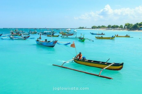 Paket Wisata Pantai Lovina Bali