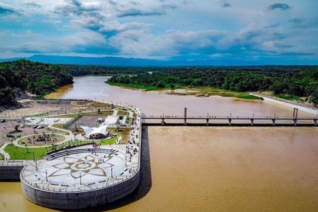 Bendungan Kamijoro Tempat Baru Ngehits di Jogja Untuk Liburan Keluarga