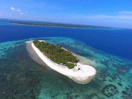 Tidak Perlu Ke Luar Negeri, Ini Dia 21 Destinasi Wisata Di Maluku Yang Menakjubkan!