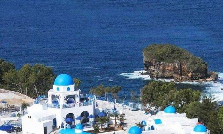 Jungwok Blue Ocean, Hidden Gem Gunungkidul Rasa Santorini