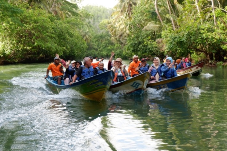 EO Paket Gathering Outbound Pacitan