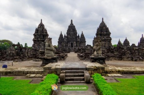 5 Wisata Candi di Jogja yang Bisa Dikunjungi Dalam Sehari