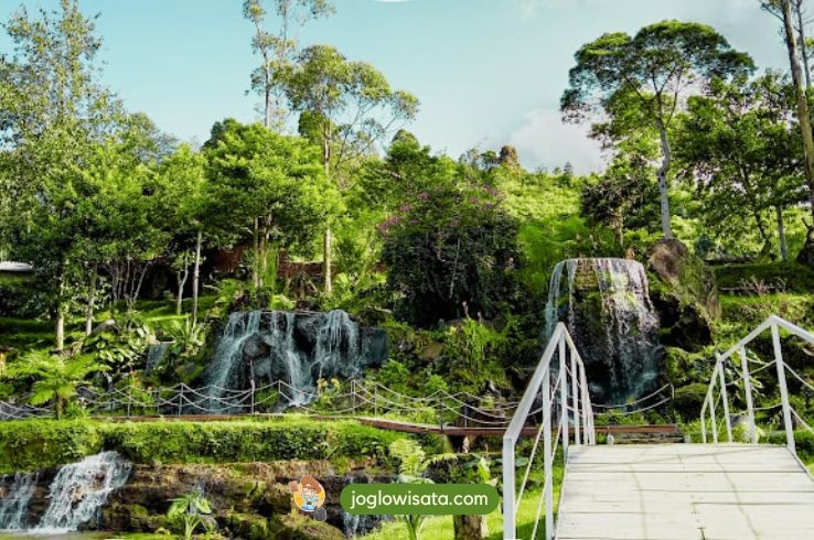 Ecopark Curug Tilu, Curug Memesona Untuk Wisata Alam Keluarga