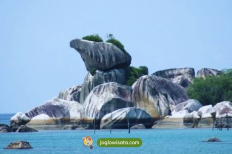 Pantai Burung Mandi, Hamparan Laut Pasir Putih yang Memesona