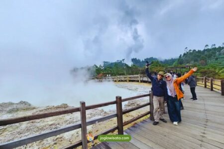 Menengok Legenda Kawah Sikidang Dieng Wonosobo