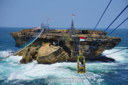 Pantai Timang Gunung Kidul Jogja