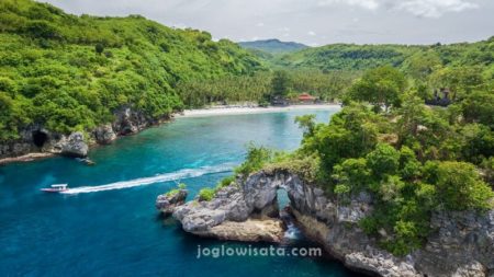 Crystal Bay Nusa Penida