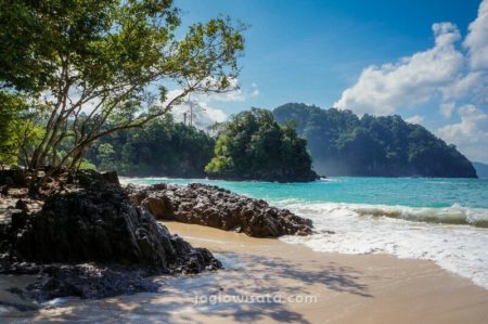 Teluk Hijau, Banyuwangi