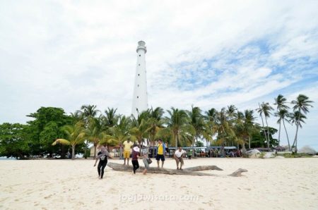 Pulau Lengkuas, Belitung