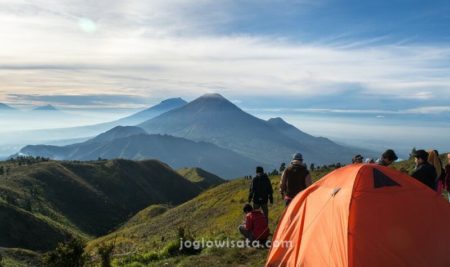 Puncak Gunung Prau