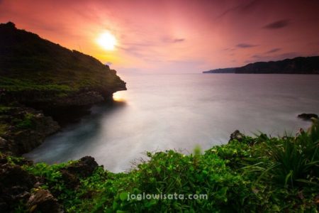 Pantai Kesirat Sunset