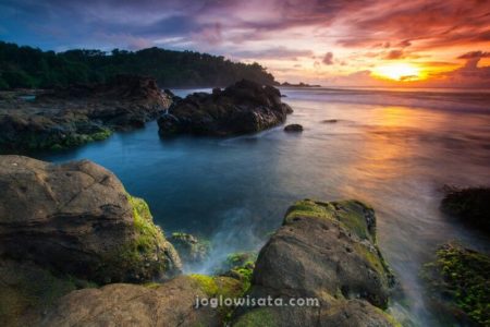 Pantai Wediombo Sunset