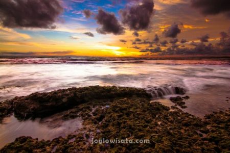 Pantai Parang Endog Sunset