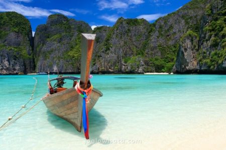 Maya Bay, Phi Phi, Thailand