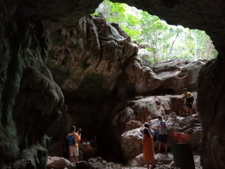 Goa Batu Cermin Labuan Bajo