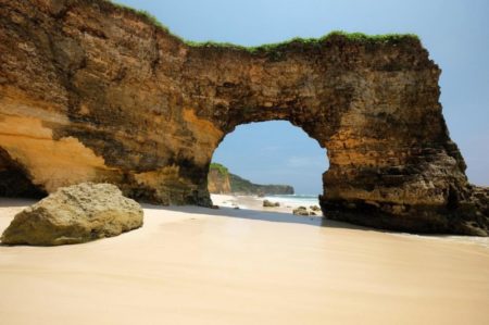 Pantai Bawana Sumba