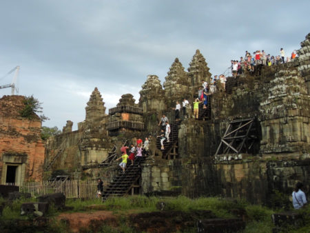 Phnom Bakheng Kamboja