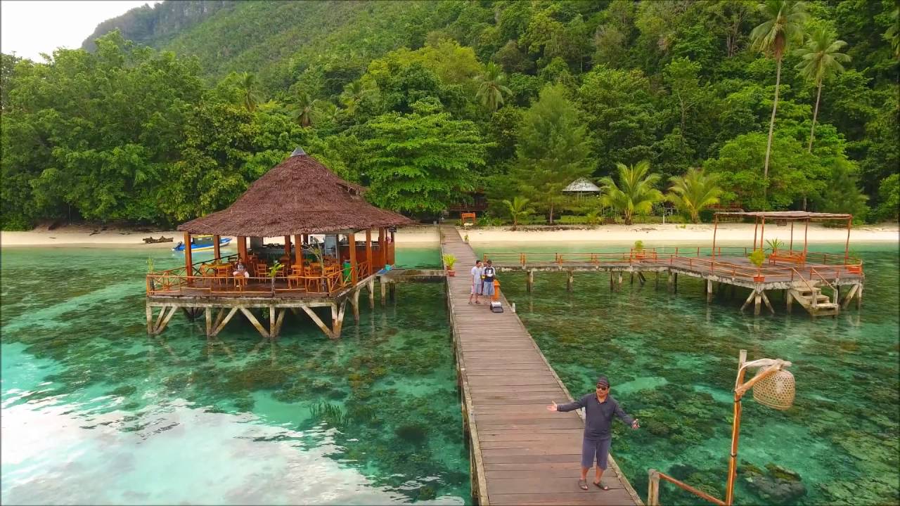 Paket Wisata Pantai Ora Beach Resort Maluku 4 Hari 3 Malam