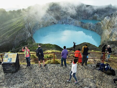 Danau Kelimutu-joglo wista