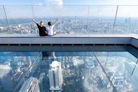Mahanakhon Skywalk joglo wisata