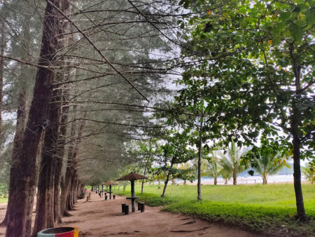 Pantai-Sako-joglo-wisata