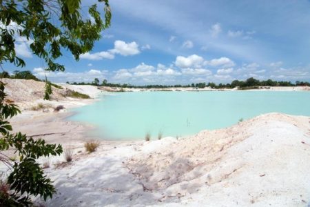 Danau Kaolin Belitung