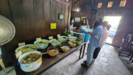 warung kopi klotok joglo wisata