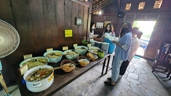 warung kopi klotok joglo wisata