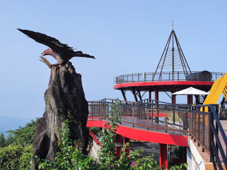 Menara Langit Ketep Pass