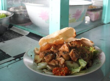Gado-gado Bu Hadi