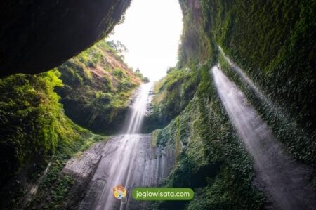 Air Terjun Madakaripura, Wisata Probolinggo dengan Banyak Pesona