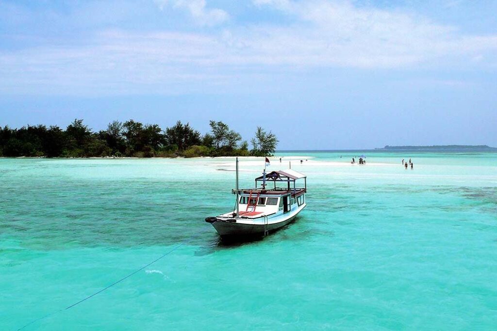 Keindahan salah satu pantai di Karimunjawa