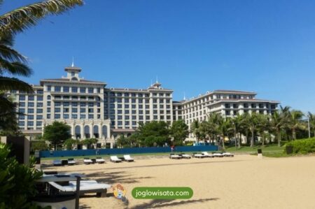 Daftar Hotel dengan View Pantai di Hainan