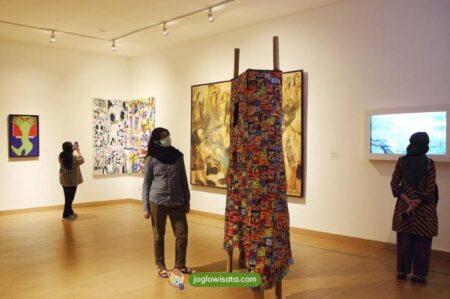 Tips Berkunjung ke Museum Biar Nggak Bosen!