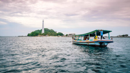 Lengkuas-Island-Belitung-Indonesia