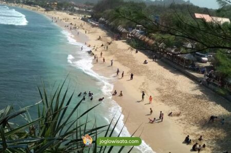 Liburan di Pantai Slili, Pantai Kecil di Gunungkidul