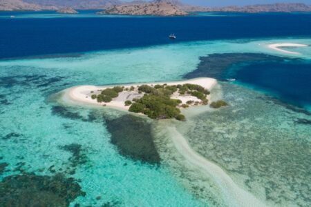 Taka Makassar Labuan Bajo