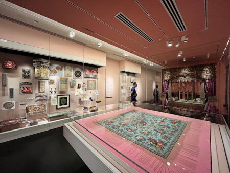 koleksi Peranakan Museum Singapore-joglo wisata