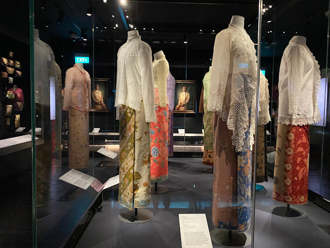 koleksi Peranakan Museum Singapore-joglo wisata