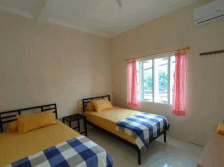 Sierra 3 Bedrooms Homestay Malang
