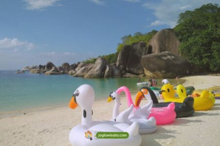 Tempat Wisata Belitung yang Wajib Dikunjungi