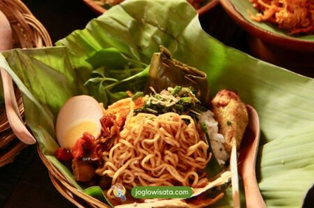 nasi jionggo bali