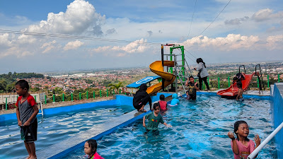 TERAS GUNUNG GEULIS
