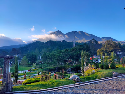 Tirto Gumarang Park